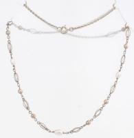 Ezüst(Ag) tenyésztett gyönggyel díszített nyaklánc, jelzett, h: 48 cm, bruttó: 5,2 g