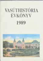 Vasúthistória évkönyv 1993. (125 éves a MÁV). Szerk.: Mezei István. Bp., 1993, KÖZDOK. Fekete-fehér képekkel illusztrálva. Kiadói egészvászon-kötés, sérült kiadói papír védőborítóban.