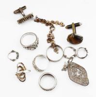 Ezüst(Ag) vegyes tétel, gyűrűk, fülbevalók, stb., jelzéssel és jelzés nélkül, bruttó: 35 g