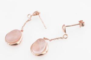 Ezüst(Ag) ékszerszett rózsakvarccal, gyűrű, fülbevalópár, nyaklánc, jelzett, méret: 54, bruttó: 12,3...