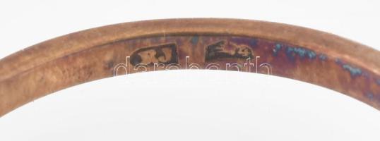 Arany (Au) 14K gyűrű sérült gyémánttal, jelzett, méret: 56, bruttó: 2,2 g