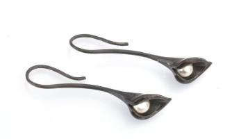 Ezüst(Ag) fülbevalópár gyönggyel, jelzett, h: cm, bruttó: 6,3 g