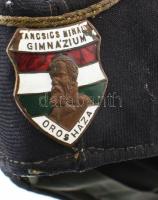 cca 1920-1940 Orosháza, Táncsics Mihály Gimnázium sapkája, zománcozott fém sapkajelvénnyel, kopott, ...