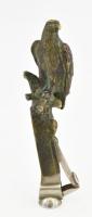 Sas madarat ábrázoló bronz figurás, vadász témájú szivarvágó 13 cm / Bronze figurine of an eagle bird, hunter-themed cigar cutter 13 cm