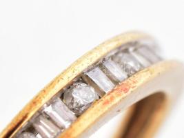 10K arany (Au) gyűrű 10 db brillel, 0,25 ct 2,08 g jelzett, tanusítvánnyal m: 54