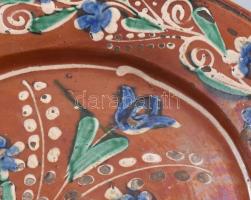 Tányér. Torda, 19. sz. második fele, kopott, pereménél repedéssel, d: 30 cm