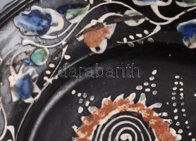 Tányér. Torda, 19. sz. második fele, mázas kerámia, kopott, d: 31 cm