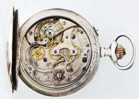 Lemania cronographos (Kronogárfos) zsebóra 19 leniás szerkezettel. Gazdagon díszített szerkezet, ezü...