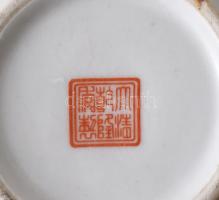 Antik kínai porcelán tintatartó, jelzett, kis pattanással, d: 11 cm