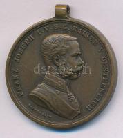 1914. &quot;Ferenc József Bronz Vitézségi Érem&quot; bronz kitüntetés mellszalag és fül nélkül. Szign.: Tautenhayn T:XF patina Hungary 1914. &quot;Bronze Gallantry Medal (Der Tapferkeit)&quot; bronze decoration without ribbon and ear. Sign.: Tautenhayn C:XF patina NMK 137.