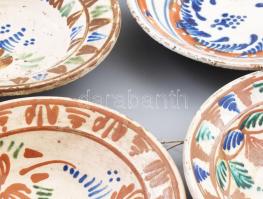 4 darab tál. Mezőség, cca 1900, sérüléssel, restaurálással, d: 21 cm körül