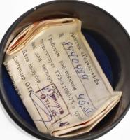 Helios 44-2 58mm f/2 objektív, eredeti tokjában, sapkával, orosz nyelvű leírással