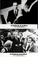 cca 1976 ,,Forradás" című lengyel film jelenetei és szereplői, 13 db vintage produkciós filmfotó (vitrinfotó, lobbyfotó) ezüst zselatinos fotópapíron, a használatból eredő (esetleges) kisebb hibákkal, 18x24 cm