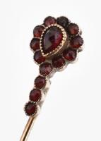 14K arany (Au) bross gránát kövekkel 0,7 g