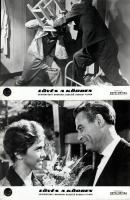 cca 1964 ,,Lövés a ködben" című szovjet film jelenetei és szereplői, 11 db vintage produkciós filmfotó (vitrinfotó, lobbyfotó) ezüst zselatinos fotópapíron, a használatból eredő (esetleges) kisebb hibákkal, 18x24 cm