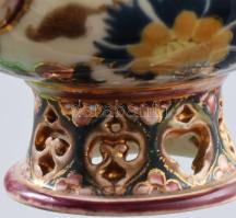 Zsolnay perzsa mintás kiöntő. Benyomott Zsolnay Pécs jelzéssel, 1288-as formaszám. Kézzel festett, j...