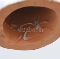 Antalfiné Szente Katalin: Fehér ruhás éneklő lány. Jelzett, kis kopottsággal, m: 14 cm