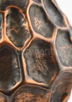 Iparművész kancsó alakú réz padlóváza, Jajesnica Róbert?, kopással, m: 61 cm