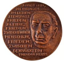 Németország 1994. &quot;Német Hadisírok Bizottsága / Theodor Heuss&quot; kétoldalas bronz emlékérem (83mm) T:XF szennyeződés Germany 1994. &quot;Volksbund Deutsche Kriegsgräberfürsorge (German War Graves Commission) / Theodor Heuss&quot; double sided bronze medallion (83mm) C:XF dirt