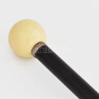 Antik sétapálca. Csontszínű markolattal, jelzett ezüst (Ag) karikával szerelve, feketére pácolt fa, ...