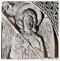 Cs. Tompos Erzsébet- Gink Károly: Grúzia -kincsek,várak,kolostorok. Bp., 1973. Corvina. Kiadói vászo...