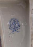 1939, Herendi Porcelánmanufaktúra, A gyermek Hóruszt szoptató Ízisz fogadalmi szobra. Terv.: Gácser ...