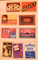 Több ezer darabos magyar és külföldi retro gyufacimke gyűjtemény / tétel 2 db közepes berakóban + do...