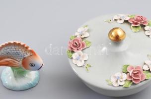 5 darabos porcelán tétel, közte kínai váza, Hollóházi bonbonier és hal, Herend bonbonier alj, vegyes...