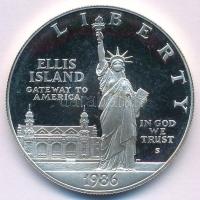 Amerikai Egyesült Államok 1986S 1$ Ag "Szabadság-szobor" kapszulában T:PP kis fo. USA 1986S 1 Dollar Ag "Statue of Liberty" in capsule with certificate C:PP small spots Krause KM#214