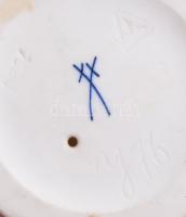 Meissen Mozart büszt. Biszkvit porcelán, jelzett, minimális kopással, m: 12,5 cm