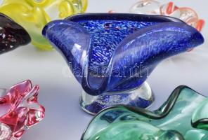 8 darab régi és antik cseh üveg asztaldísz, színezett és áttetsző hutaüvegek, jelzés nélkül, hibátla...