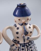 Mónus Ferenc 2 darab figurális butella. Kopással, m: 18,5 cm