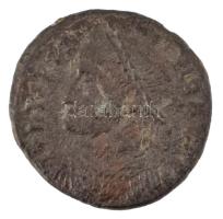 Római Birodalom / Arles / Crispus 325-326. Follis Cu (2,64g) T:VF,F Roman Empire / Arles / Crispus 325-326. Follis Cu &quot;CRISPVS NOB CAES / VIRTVS CAESS - TA crescent RL&quot; (2,64g) C:VF,F RIC VII 292