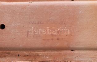 Szöllősi Endre: Anya gyermekével. Terrakotta, jelzett, sérüléssel, m: 20,5 cm