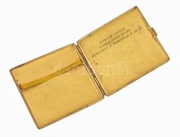 Köhler István Tűzoltószer Gyára Budapest X. fém cigarettatárca, kopásnyomommal, 8,5×9,5 cm