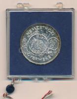 1979. 200Ft Ag "Nemzetközi gyermekév" eredeti, sérült, plombált "MNB" plasztikto...