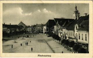 1944 Kézdivásárhely, Targu Secuiesc; tér, magyar zászlók / square, Hungarian flags (fl)