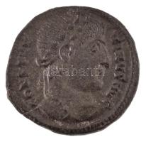 Római Birodalom / Heraclea / I. Constantinus 326. Follis bronz (3,68g) T:AU,XF Roman Empire / Heraclea / Constantine I 326. Follis bronze &quot;CONSTAN-TINVS AVG / DN CONSTANTINI MAX AVG - VOT XXX - SMH gamma&quot; (3,68g) C:AU,XF RIC VII 82