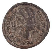 Római Birodalom / Sirmium / Fausta 324-325. AE Follis (2,68g) T:XF Roman Empire / Sirmium / Fausta 324-325. AE Follis &quot;FLAV MAX FAVSTA AVG / SALVS REI-PVBLICAE - SIRM&quot; (2,68g) C:XF RIC VII 55