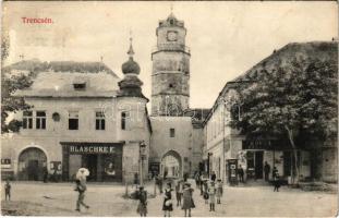 1909 Trencsén, Trencín; Torony utca és kapu, Blaschke E., Köves üzlete / street view, tower and gate, shops (EK)