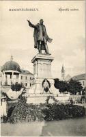 Marosvásárhely, Targu Mures; Kossuth szobor, Bodor kút. Porjes S. Sándor kiadása / statue, monument, well