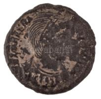 Római Birodalom / Siscia / Helena 326-327. AE Follis ezüstözött bronz (2,23g) T:XF patina, kopott ezüstözés Roman Empire / Siscia / Helena 326-327. AE Follis silvered bronze FL HELENA AVGVSTA / SECVRITAS REIPVBLICE - dot gamma SIS dot (2,23g) C:XF patina, worn silvering RIC VII 204