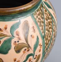 Szabó Kinga: Váza őzekkel. Jelzett, kis kopással, m: 22 cm