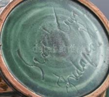 Szabó Kinga: Váza őzekkel. Jelzett, kis kopással, m: 22 cm