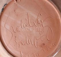 Szabó Kinga: Dísztányér madárral. Jelzett, kis kopással, d: 31,5 cm KIZÁRÓLAG SZEMÉLYES ÁTVÉTEL, NEM...