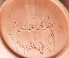 Szabó Kinga: Dísztányér madarakkal. Jelzett, kis kopással, d: 30,5 cm KIZÁRÓLAG SZEMÉLYES ÁTVÉTEL, N...