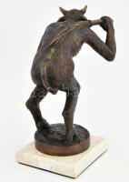 Babusa János (1964): Álarcos ördög. Bronz szobor. Jelzett, számozott 1/10. műkő talapzaton m: 25 cm