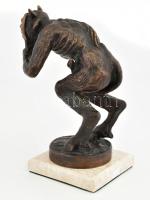 Babusa János (1964): Álarcos ördög. Bronz szobor. Jelzett, számozott 1/10. műkő talapzaton m: 25 cm