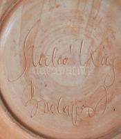 Szabó Kinga: Dísztányér madárral. Jelzett, kis kopással, d: 36 cm KIZÁRÓLAG SZEMÉLYES ÁTVÉTEL, NEM P...