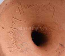 Izsépy Kerámia: Szégyenlős lány. Jelzett, hibátlan, m: 25,5 cm